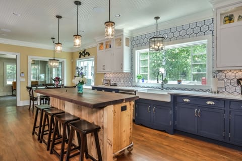 Informal dining with a view