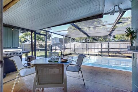 New BBQ grill and a dining table for 4.  Enjoy a family cookout with burgers and dogs.