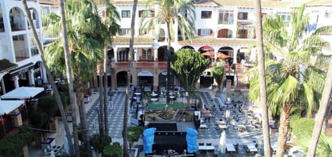 View from the balcony to the center of the Villamartin Plaza, Awesome!
