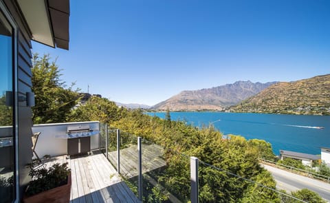 Private Deluxe Apartment | Balcony view