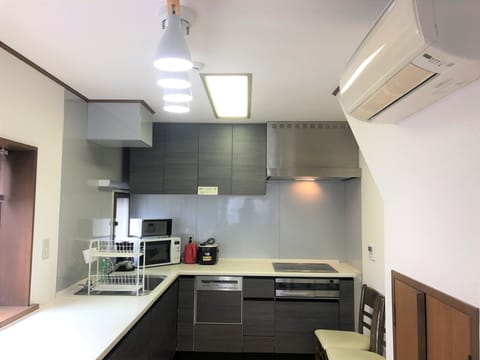 Privately Reserved 5th and 6th Floors | Private kitchen | Coffee/tea maker, fridge, microwave, stovetop