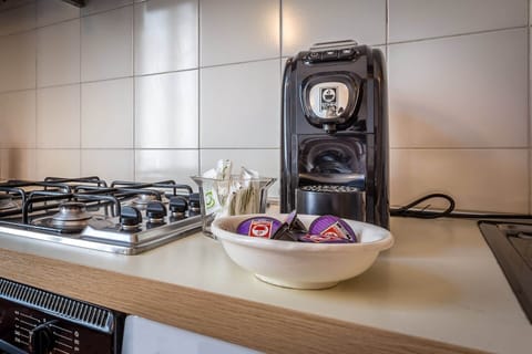 Classic Apartment, 1 Bedroom | Private kitchen | Full-size fridge, oven, stovetop, espresso maker