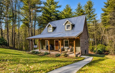 Welcome to Pisgah Adventure Cottage!