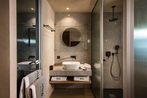 Room, 1 King Bed (Style) | Bathroom | Shower, rainfall showerhead, designer toiletries, hair dryer