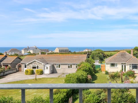 Cottage | Balcony