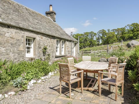 Cottage | Outdoor dining