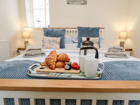 Cottage | 2 bedrooms, individually decorated, individually furnished, free WiFi