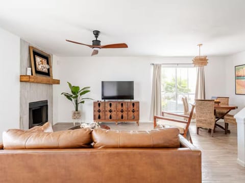 Come enjoy our spacious condo on the gulf.