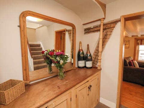 Cottage | Interior