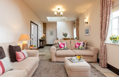Cottage | Living room