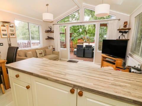 Cottage | Living room | TV