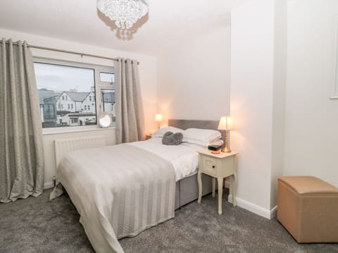Cottage | 3 bedrooms, individually decorated, individually furnished, free WiFi