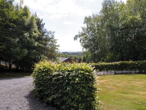 Cottage | Property grounds