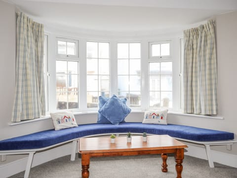 Cottage | 3 bedrooms, individually decorated, individually furnished, free WiFi