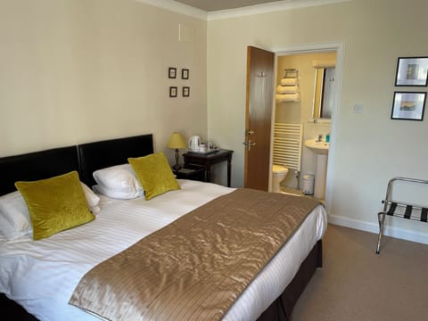 Standard Double Room, Ensuite