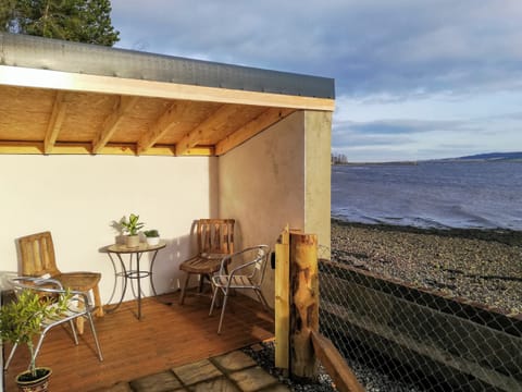 Sitting-out-area | St Brighs, Dingwall