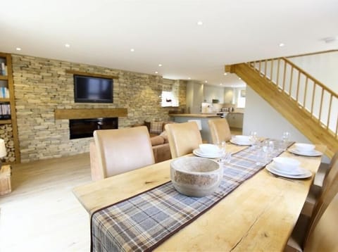 Cottage | Interior
