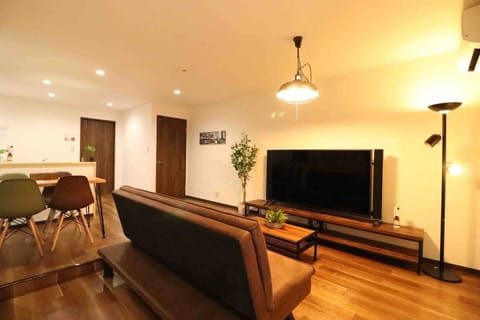 Apartment, 3 Bedrooms (1) | Living area | TV