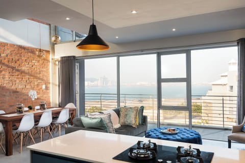 Apartment (2 Bedrooms) | Front of property