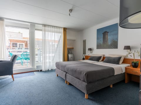 Standard Double or Twin Room, Balcony | In-room safe, blackout drapes, free WiFi, bed sheets