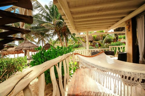 Deluxe Room, Ocean View, Ground Floor | 1 bedroom, minibar, in-room safe, iron/ironing board