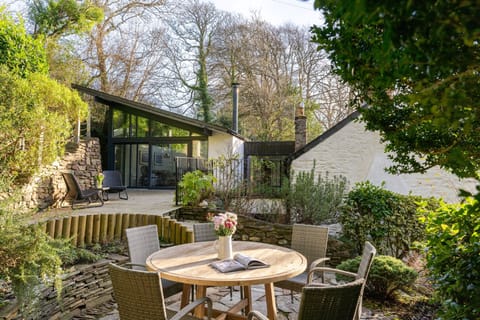 Rose in Vale Cottage, Mithian. Soak in the Cornish sun