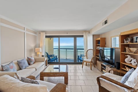 Plenty of space in this living room to gather and spend time together!