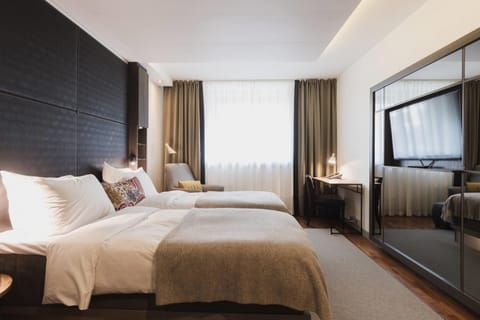 Standard Twin Room, Non Smoking | Hypo-allergenic bedding, down comforters, in-room safe, soundproofing