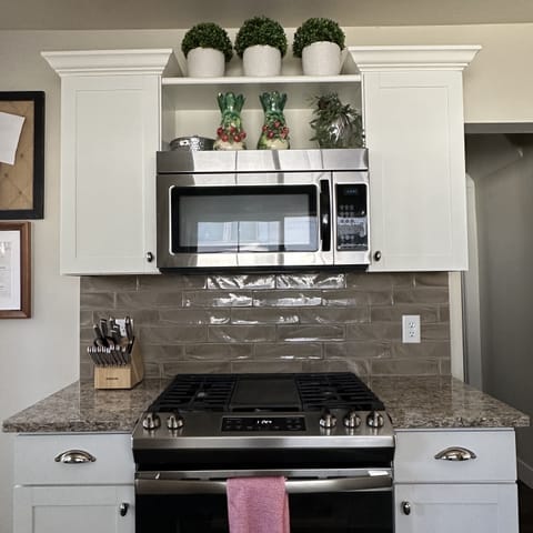 Chefs delight with a six burner gas stove