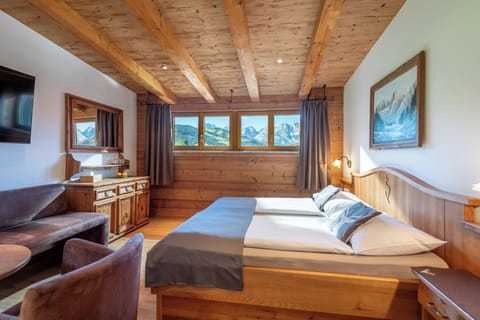 Family Room | Premium bedding, pillowtop beds, in-room safe, individually decorated