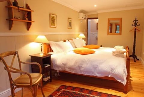 The Tin Room - (Twin Room)  | Premium bedding, Tempur-Pedic beds, minibar, in-room safe