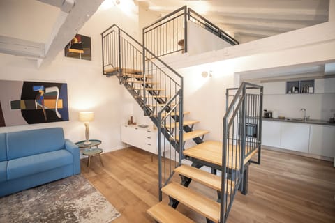 City Lodge Duplex Annex - Piazza Unita' | Living area | 55-inch flat-screen TV with satellite channels