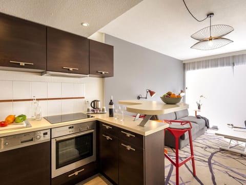 Apartment, 1 Double Bed with Sofa bed, Balcony, Garden View | Premium bedding, minibar, in-room safe, desk