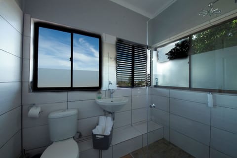 Room (with view) | Bathroom | Shower, free toiletries, towels, soap