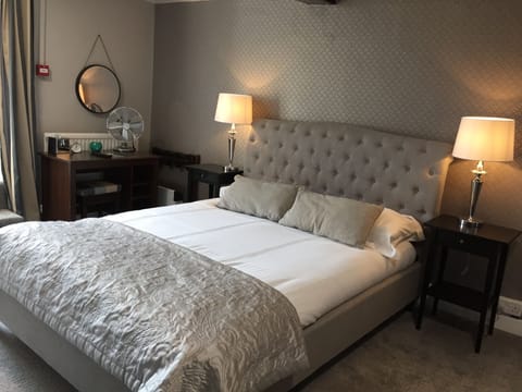 Double or Twin Room, Ensuite