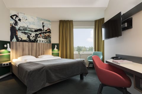 Good Morning Double Room | In-room safe, desk, blackout drapes, WiFi (free)