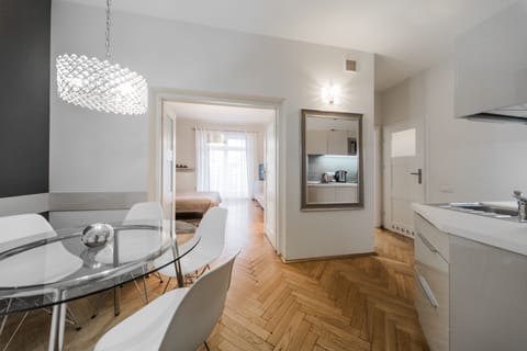 Apartment, 2 Bedrooms, Balcony, Garden View (6 pax) | Private kitchen | Fridge, microwave, stovetop, coffee/tea maker