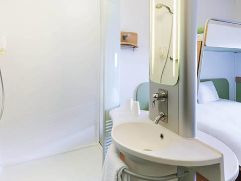 In-room safe, desk, soundproofing, iron/ironing board