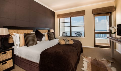Double Room, Sea View | Egyptian cotton sheets, premium bedding, pillowtop beds, in-room safe
