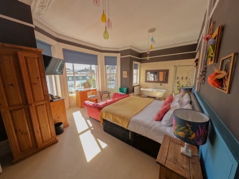 Luxury Suite, Ensuite, City View (Luxury Suite)