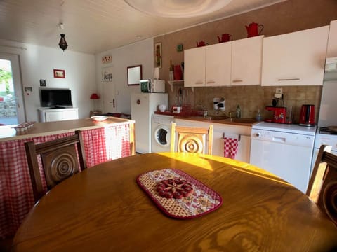 Coin repas de la cuisine