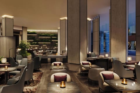 Serves breakfast, lunch, and dinner