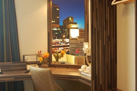 In-room business center