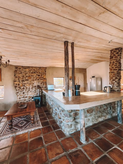 Basic Chalet | Private kitchen | Mini-fridge, microwave, stovetop, electric kettle