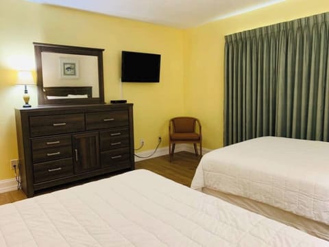Other photo of the 1st bedroom for reference