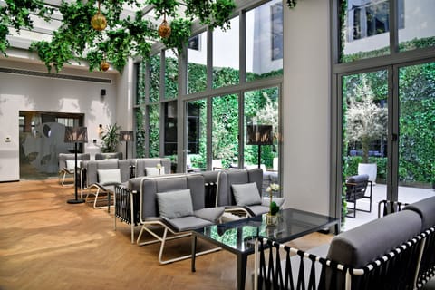 Cafe