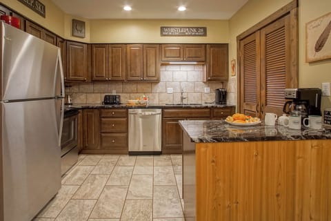 Here is the kitchen.