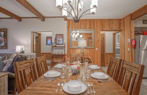 The table has seating for 6.