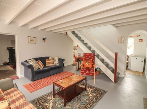 Cottage | Living area