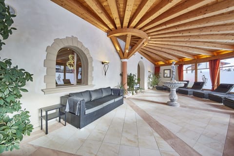 Sauna, steam room, massages